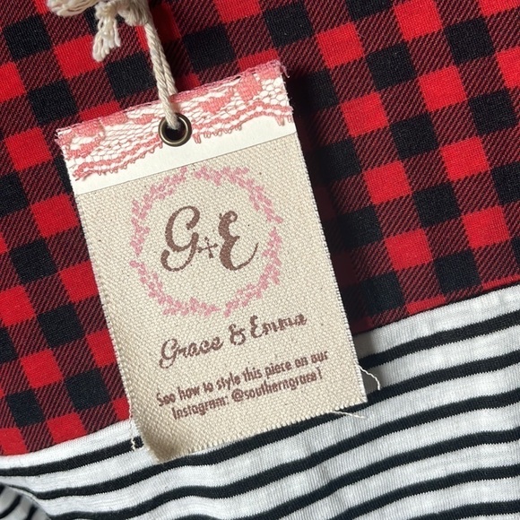 NWT. Buffalo Plaid Christmas Layering Shirt - Picture 3 of 5